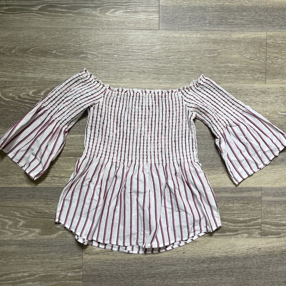 A&F off the shoulder stripped smocked peplum - Picture 7 of 7